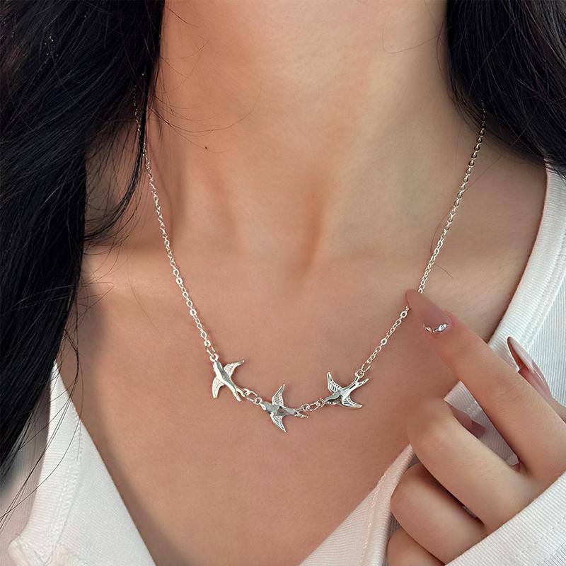 Creative Metal Flying Bird Splicing Choker Necklace for Women Men New Double Layer Stacking Pendant Necklace Jewelry Accessories