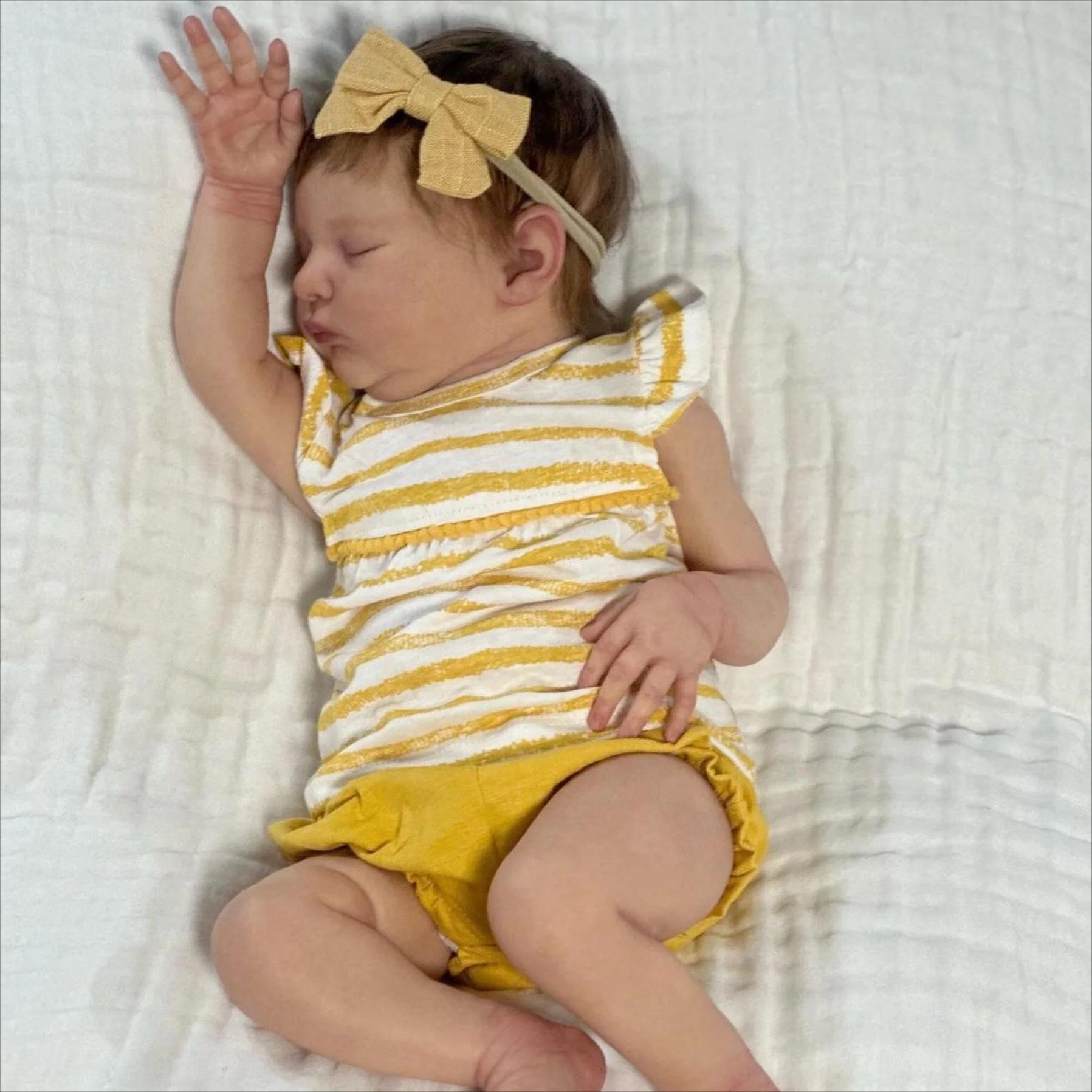 

BZDOLL 20 Inch 50 CM Soft Vinyl Limbs Cloth Body Asleep Reborn Baby Doll Toy For Girl Lifelike Kid Birthday Gift Play House Toy cloth body doll