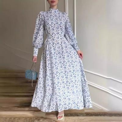 Rochii lungi cu mânecă lungă din satin floral cu cravată lejeră