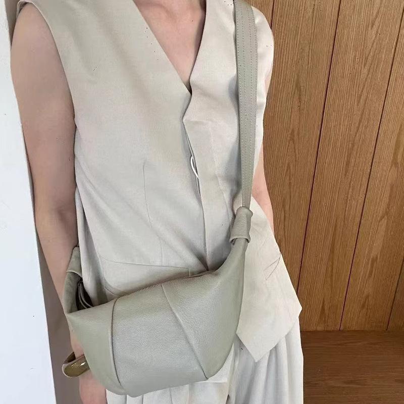 European And American Light Luxury High-End Messenger Bags, Korean Retro Pleated Large-Capacity Dumpling Bags, Casual And Versatile Commuting