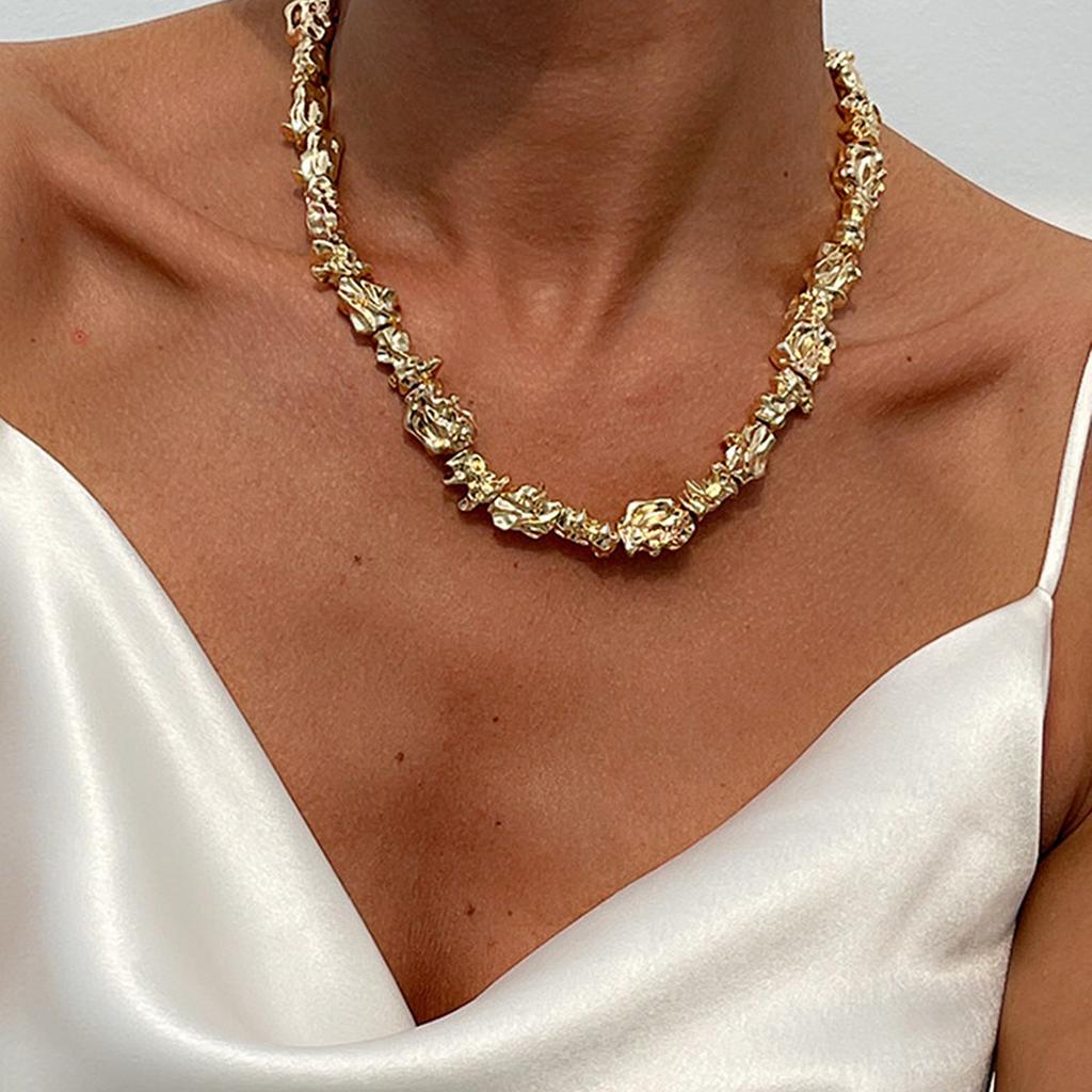 Punk Style Liquid Metal Pleated Necklace Female, Fashion Irregular Lava Chain Collarbone Collar