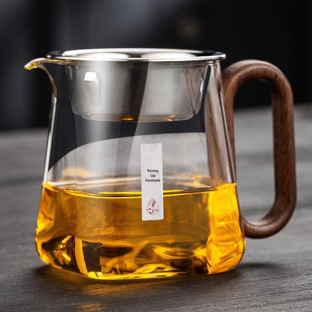 Wooden Handle Glass Gong Dao Bei: High-Temperature Resistant, Thickened Filter Tea Infuser Cup Set