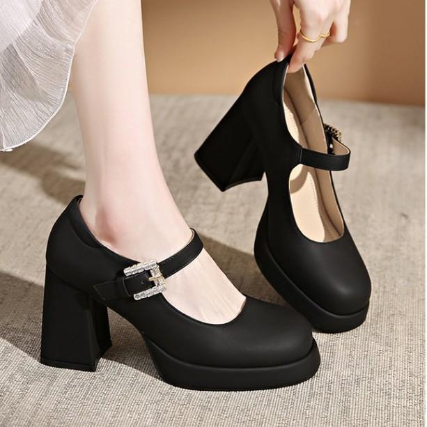 

French leather Mary Jane shoes thick heel small leather shoes women s 2025 spring and summer new high heel with skirt single shoes 35 бежевый