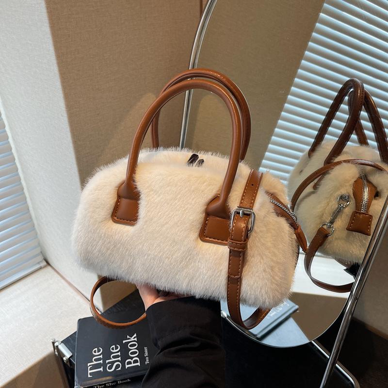 Plush bag women's new high-end fashion versatile messenger bag popular portable wool bag