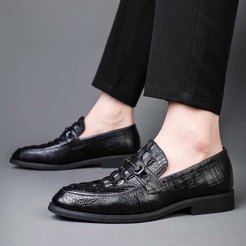 2024 New Fashion Business Leather Shoes Dress Groom Shoes Low Help Set Foot Leather Alligator Print Casual Shoes Man Lofer Shoes