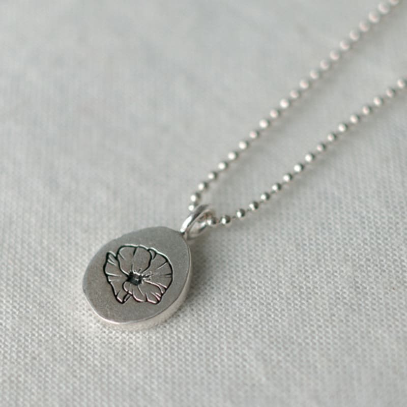 Pinaf Carina poppy necklace