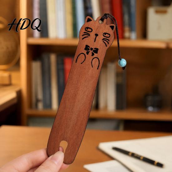 Durable Wood Bookmark Wooden Cartoon Cat Bookmarks for Book Lovers Natural Marker