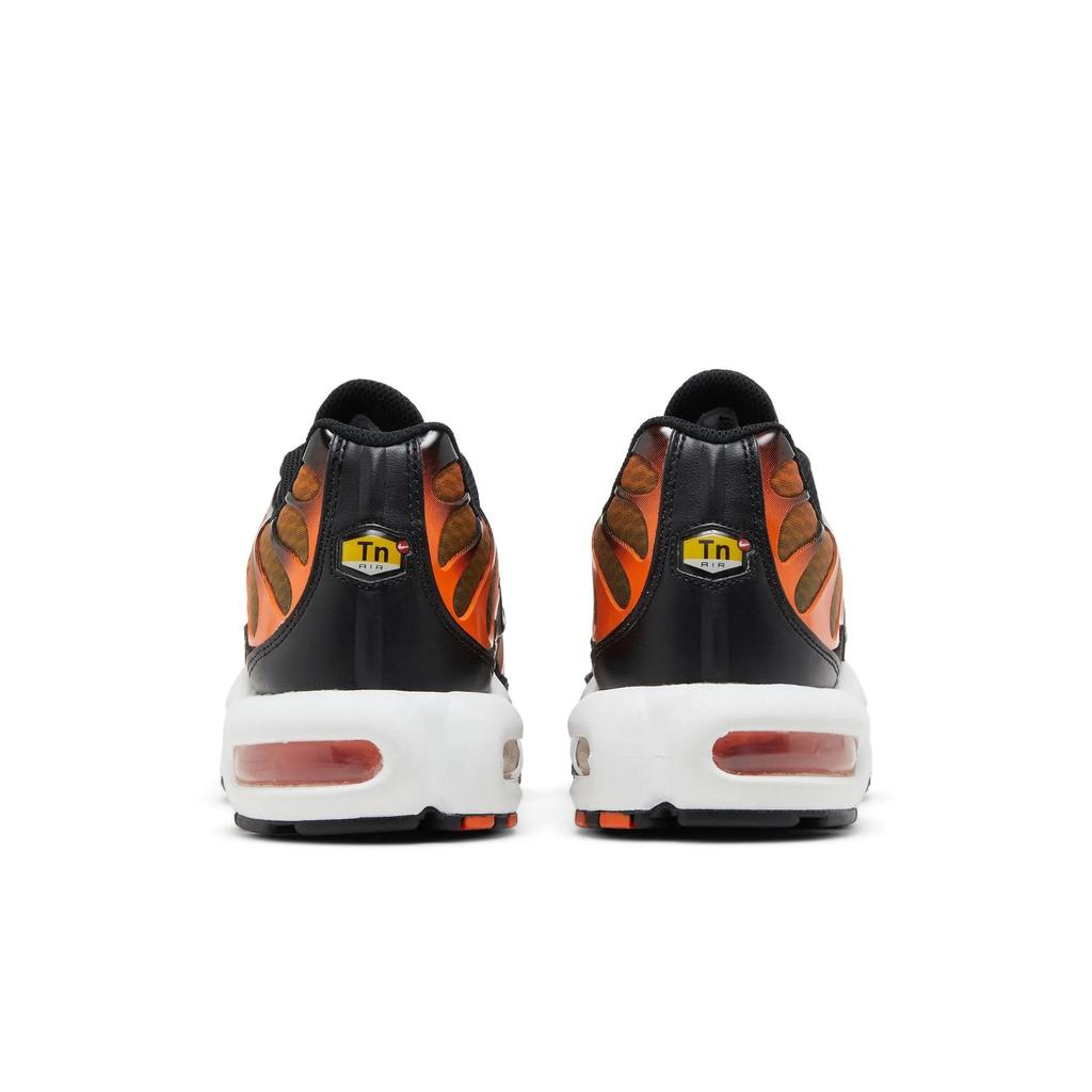 Nike Air Max Plus 'Safety Orange Black' (Unisex) Safety Orange / Black / White / University Gold Running Shoes DM0032 800