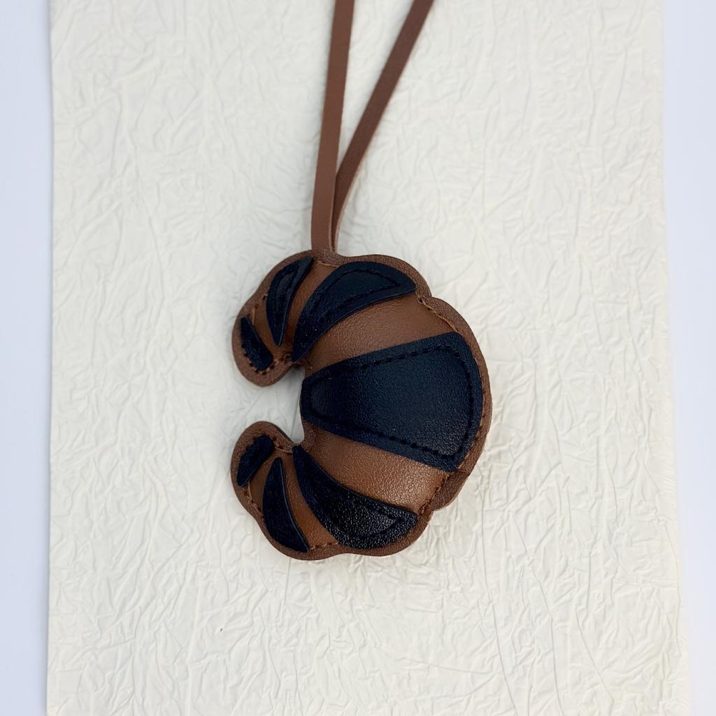 Cross-border Simulated Leather Leather Handmade Croissant Bag Buckle Pendant Pendant Handmade Bag Pendant Factory Wholesale