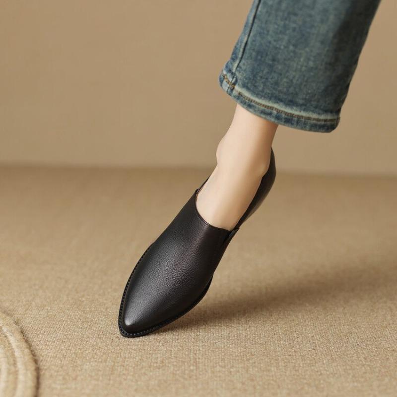 

Ретро Лоферы с острым носком для женщин на весну 2025 года, новый стиль с толстым и средним каблуком, повседневные туфли из мелкой кожи 39 чёрный