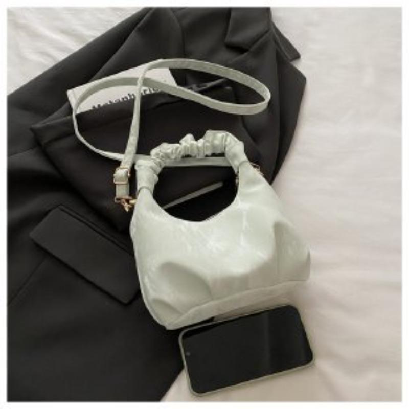 New Cloud Bag Pleated Small Bag Portable Messenger Bag High-end Cloud Small Bag
