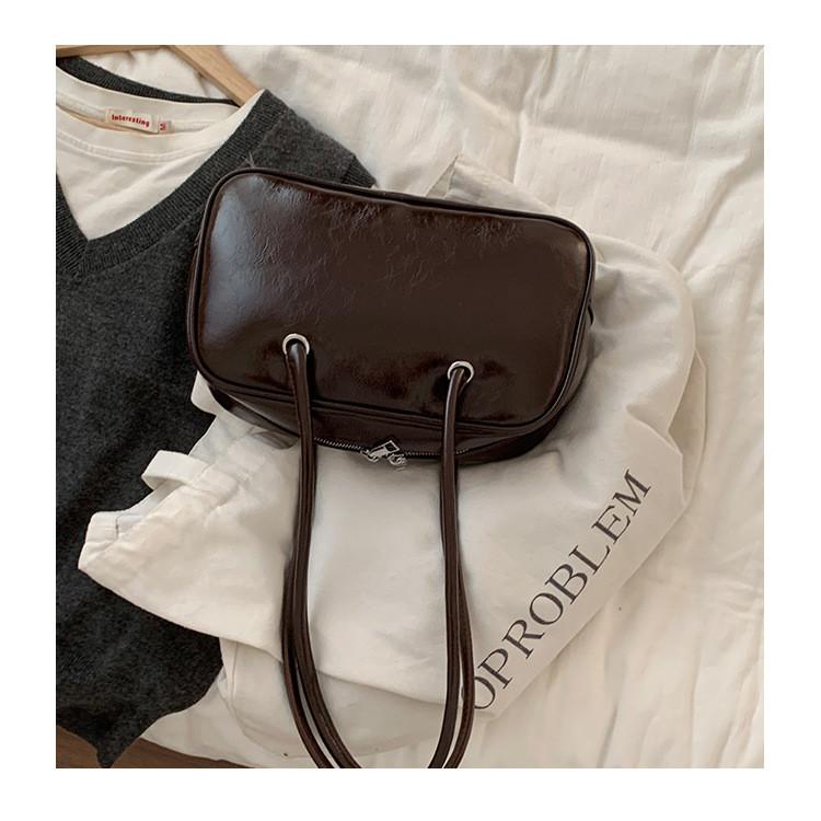 IELGY Niche Underarm Small Square Bag Retro Shoulder Simple Handbag