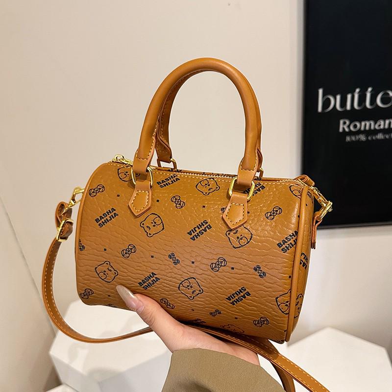

2025 Women s High-End Pillow Boston Bag: Versatile Fashion Shoulder & Crossbody Bag коричневий