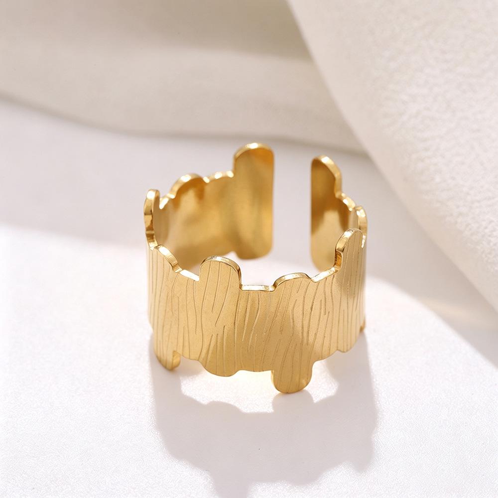 European & American Light Luxury Adjustable Wood Grain Wide Ring