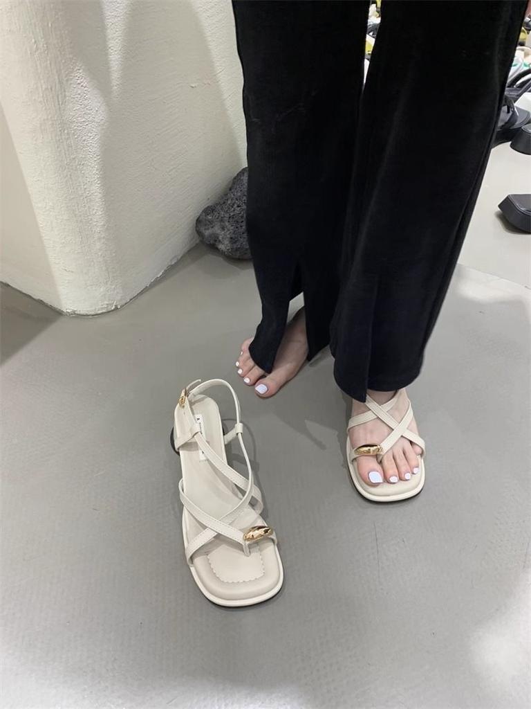 Beach Shoes Thick Heel Korean Cross High Heel Roman Sandals Women's New Summer 2025 French Square Headband Toe Cover