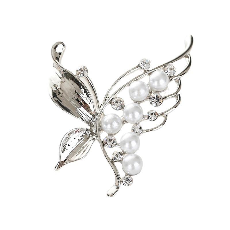 Elegant Rhinestone Butterfly Brooch with Pearl Accent - Japanese and Korean Fashion Pin for Ladies' Suits