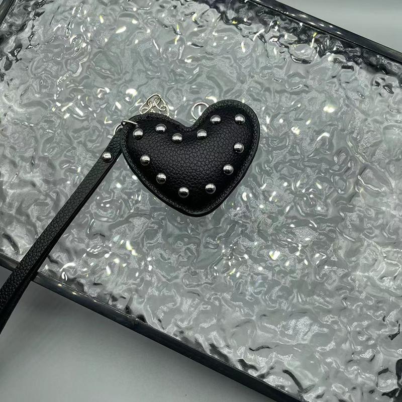 

Классический милый брелок для ключей с заклепками Love Rivet Bag, многоцелевой кожаный брелок для ключей, изысканный подарок на украшение для рюкзака чёрный