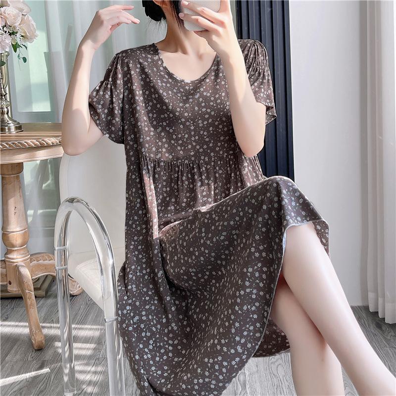 Cotton and silk nightgown women's summer thin short-sleeved cartoon printed pajamas can be worn outside long large size loose knee pajamas