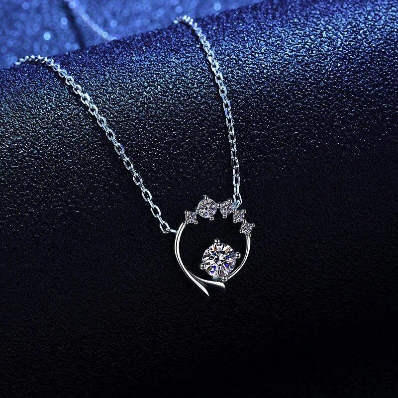 Prawdziwy naszyjnik z diamentem moissanitowym 0,5 CT Srebro próby 925 Naszyjnik z wisiorkiem w kształcie girlandy Biżuteria dla kobiet Dziewcząt Prezent obietnicy