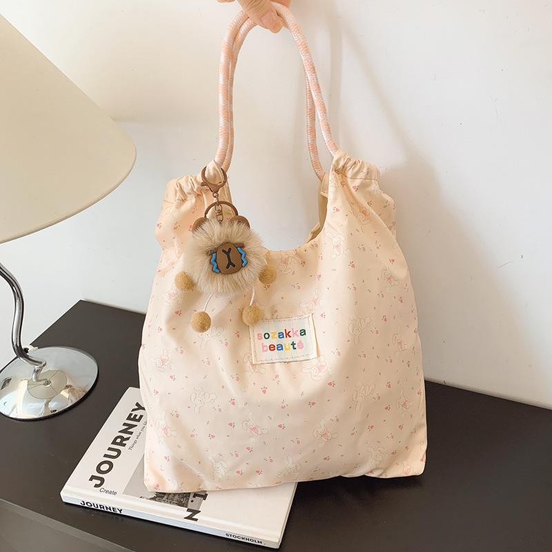 Japanese Cute Soft Girl Student Large-capacity Shoulder Bag Female Korean Version Small Fresh Girl Printed Portable Shopping Bag