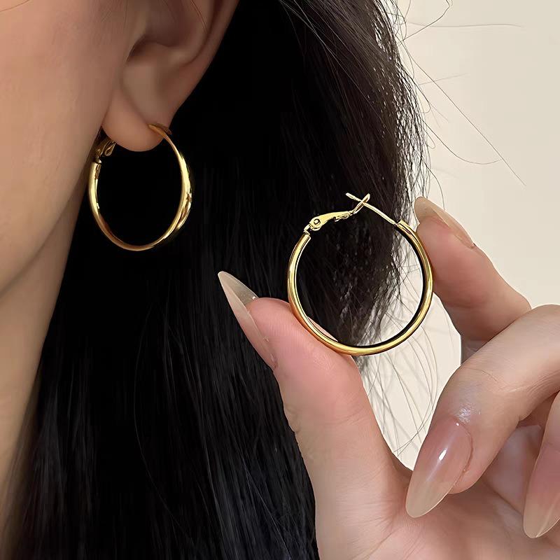 Gold Ring Earrings Women's Ear Buckles Light Luxury High-end Earrings Autumn and Winter Ring Earrings