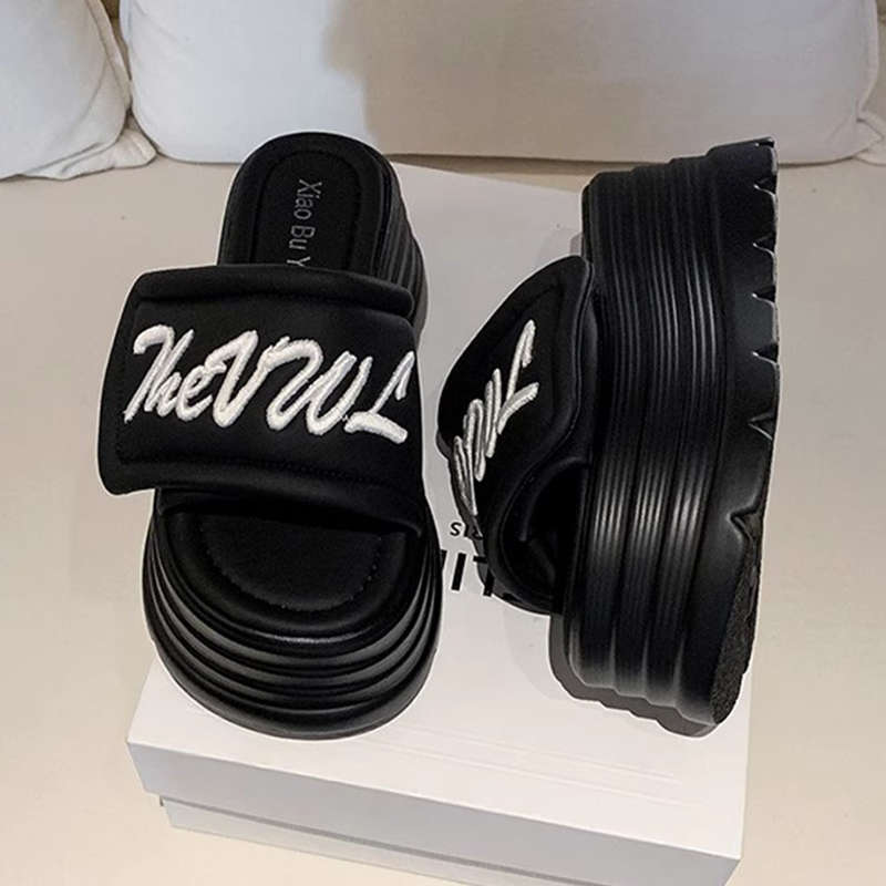 2025 summer new Velcro muffin thick bottom heightened one-word slippers women wear casual vacation cool slippers tide