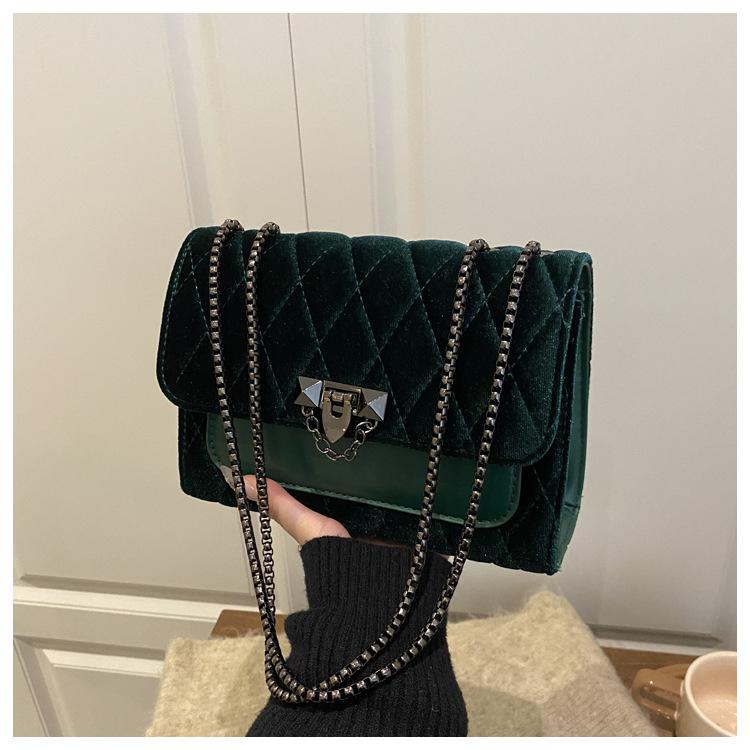 New Velvet Commuting Crossbody Bag Women Fashi Chain Strap Square Shoulder Bag Comfortable and Texture Versatile Chain Bag