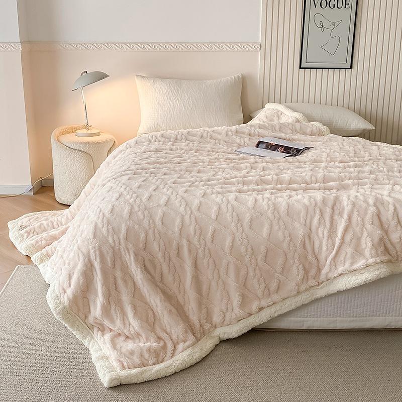 Plush Fleece Double-Layer Multifunctional Blanket Diamond Striped Spring Autumn Warm Sofa Throws Blankets Soft Comforter for Bed
