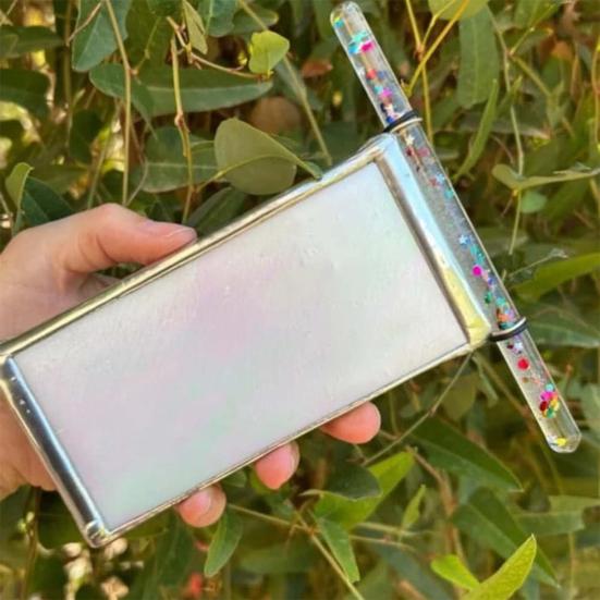 Ein Buntglas-Kaleidoskop Handgefertigt 3 Seiten Farbiges Aura-Scope Kaleidoskop mit Glitzerstab für Weihnachten Geburtstag Jubiläum Hochzeitsgeschenke