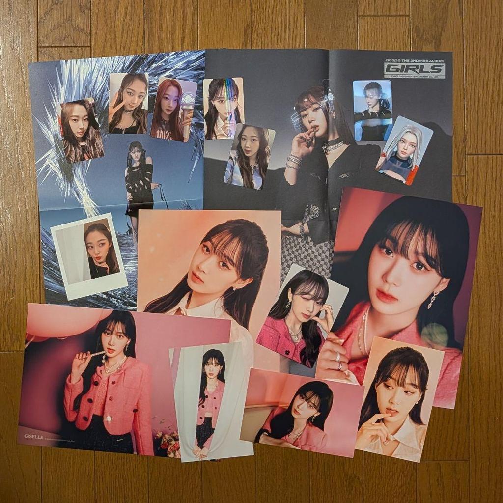 [USED] Aespa Gisele Poster, Trading Cards, and Other Set