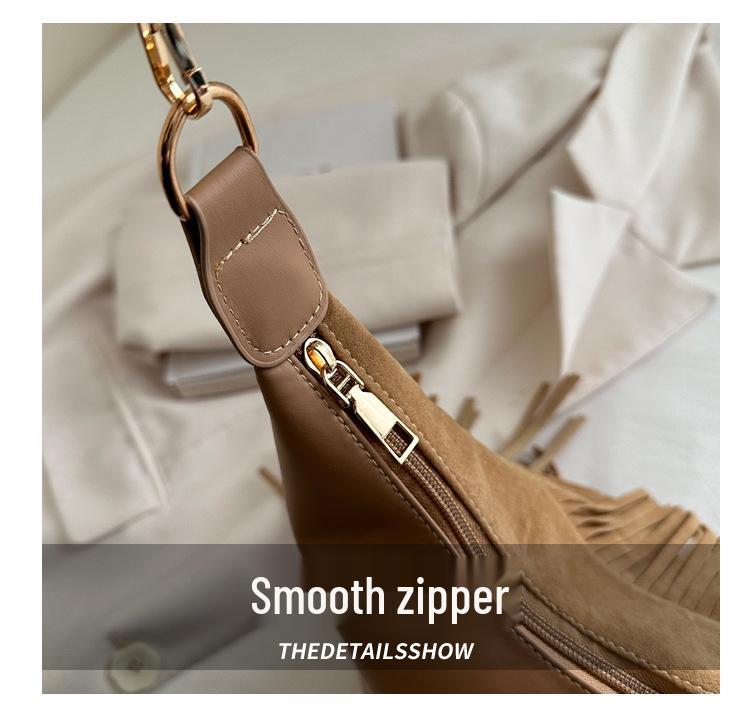 Women's Vintage Suede Tassel Crossbody Bag - Retro Frosted Shoulder Accessory for Autumn/Winter