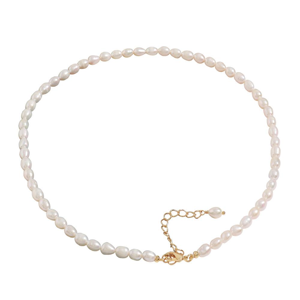 GEMCHIC Women s Natural Freshwater Pearl Choker Necklace, Lightweight Luxury Baroque Pearl Chain for Daily and Party Wear