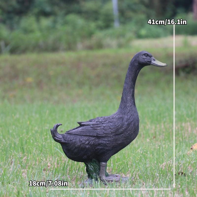 

Смоляное украшение «Кряква» для дома, сада, двора или фермы.