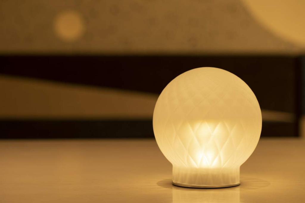 Tabletop chandelier that sparkles with sound Arom LED candle light line (vertical (clear))