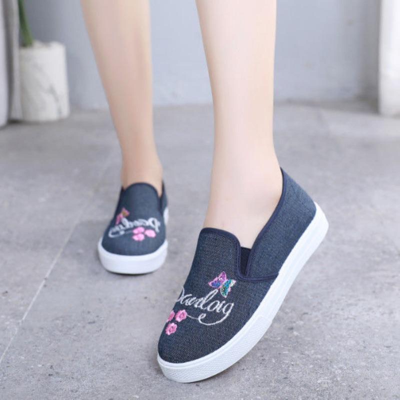 Spring Autumn Light Women's Canvas Shoes Comfortable Casual Y2k Korean Original 2025 Embroidery Slip On Ladies Footwear
