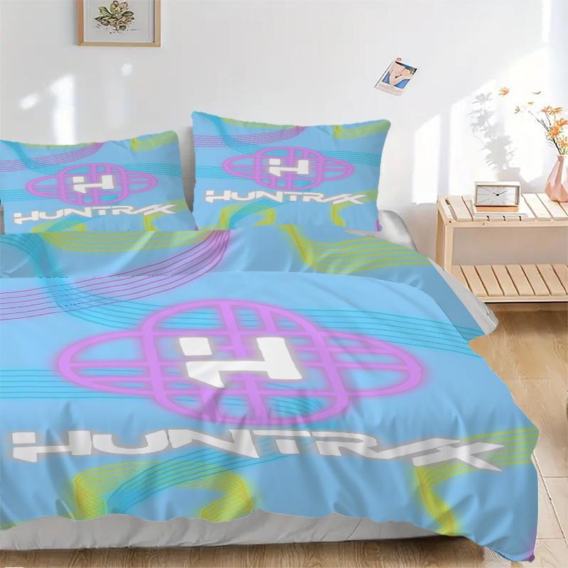 

3pcs Huntrix Logo Bedding Set. Soft and Comfortable with No Core Included (1x Duvet Cover + 2x Pillow Covers) yy251009211 135x200cm