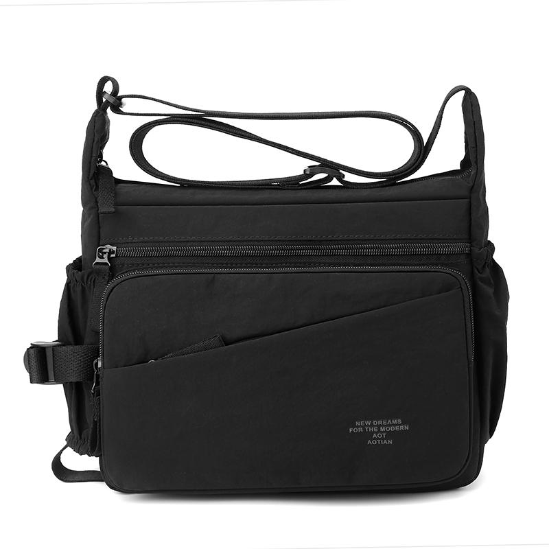 Large Capacity Shoulder Bag Multi-function Outdoor Short-distance Travel Bag