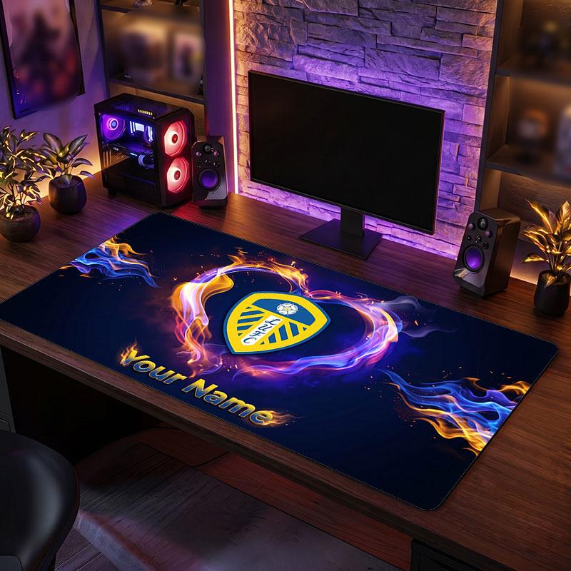 Leeds United Individuelles Großes Mauspads, Personalisierter Name Textdruck, Fußball Logo Rutschfeste Schreibtischmatte Gaming Geschenk