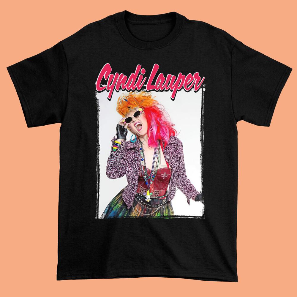 

Rare Cyndi Lauper Tour Tshirt Tee Unisex Short Sleeve Full Size Unisex T-Shirt L