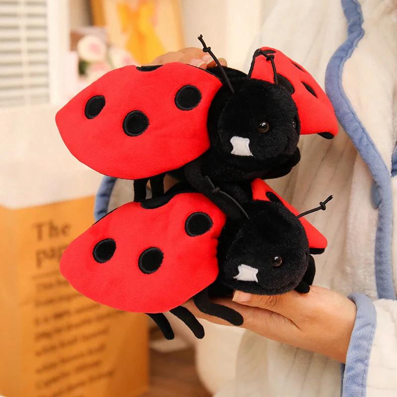 Set di peluche di insetti carini e realistici Farfalla, Coccinella, Ape, Ragno Peluche per Decorazione della Casa e Regalo per Fan di Anime