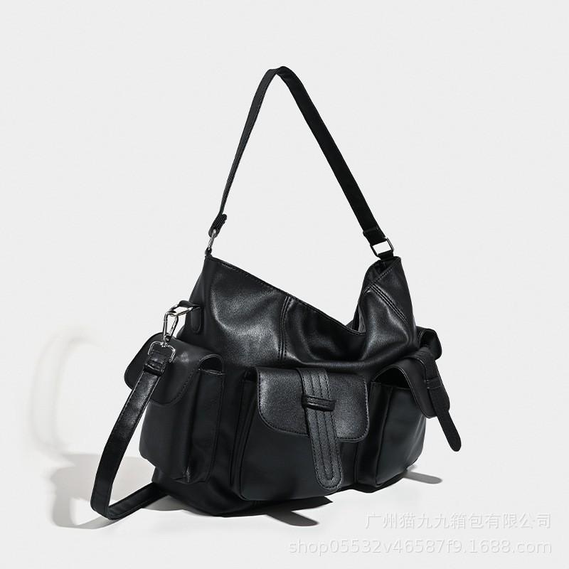 

Large-capacity Cross-body Bag PU Texture Trendy Niche Design Underarm Portable Black Solid Color Motorcycle чорний