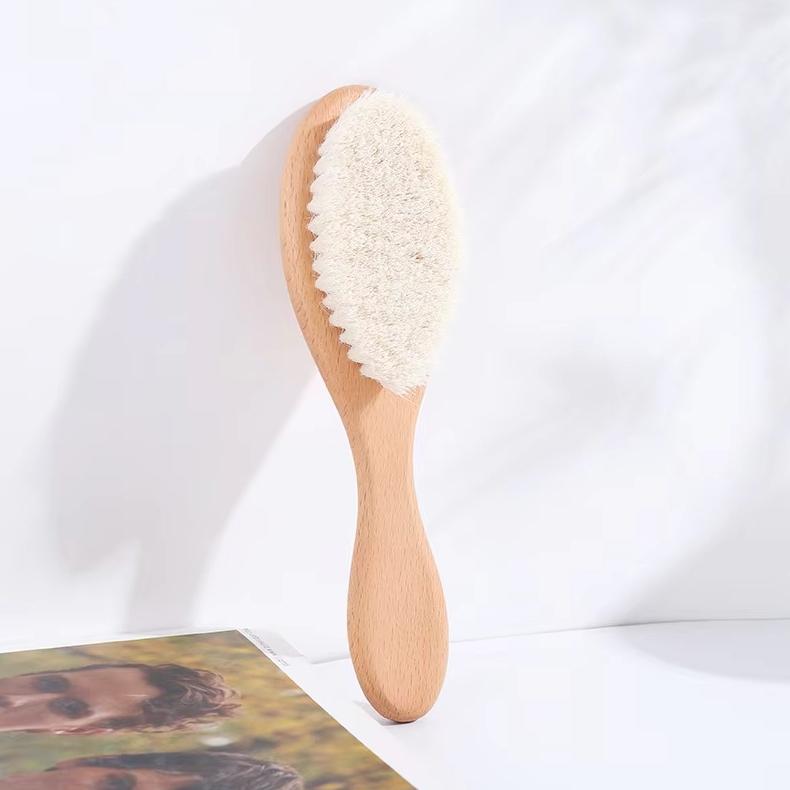 Low MOQ Laser Logo Ionic Paddle Baby Hair Brush Newborn Toddler Natural Wooden Goat Bristle Waterproof Cushion Hair Extension