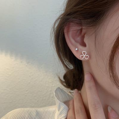 Flash Diamant Dreiblatt-Blume Ohrringe für Damen Schlicht Klein und Frisch Wald Glücksklee Diamantohrringe