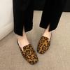 Fashion 2025 Leopard Women Mules Shoes Slippers Flats Suede Summer Square Toe Designer Outdoor Slingback Sandals Zapatos Mujer Slides