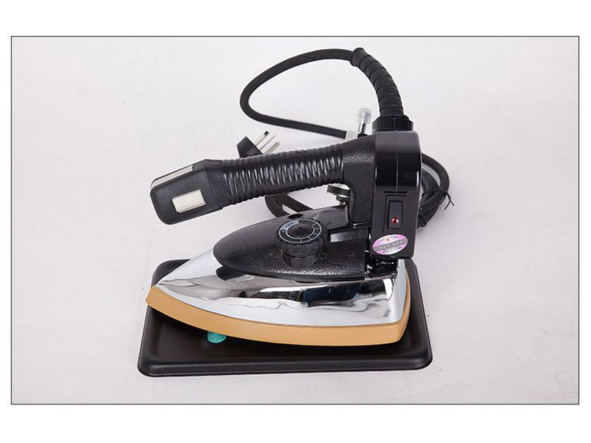 Red Heart RH126 High-Power Electric Steam Iron for Clothes, Curtains, and Dry Cleaning.