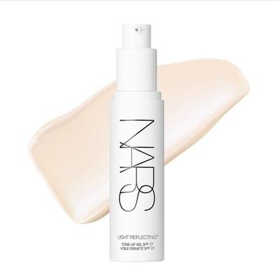 Light Reflecting Tone Up Veil
