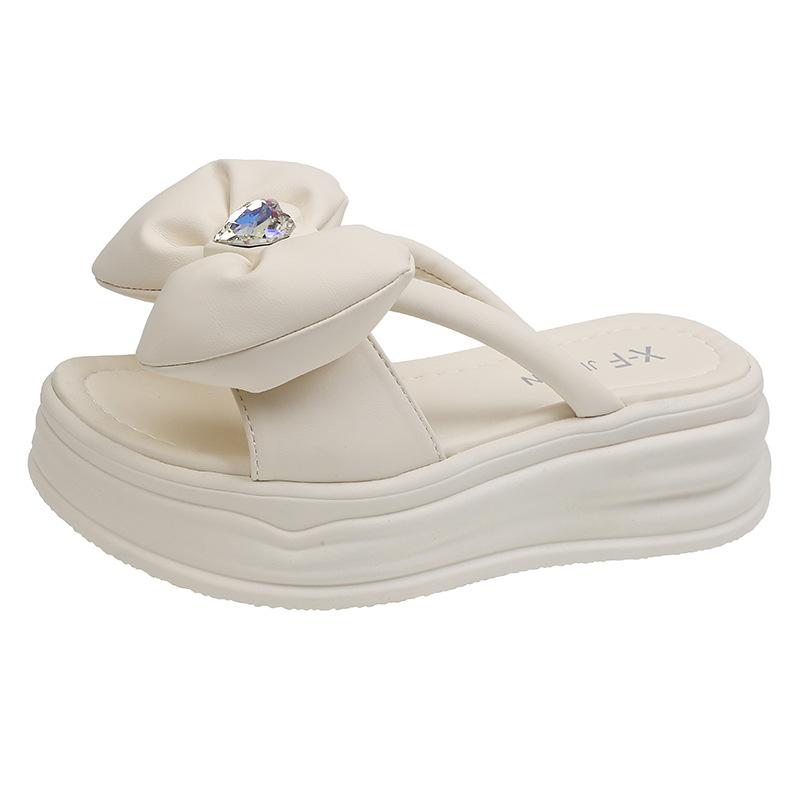 Muffin thick-soled diamond flower with skirt sandals women's wear new fashionable versatile beach sandals