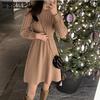 Gedrehtes Strickkleid für Damen im Herbst und Winter Hochtaillierter lässiger Langarm-Pullover Einfarbiger Pullover