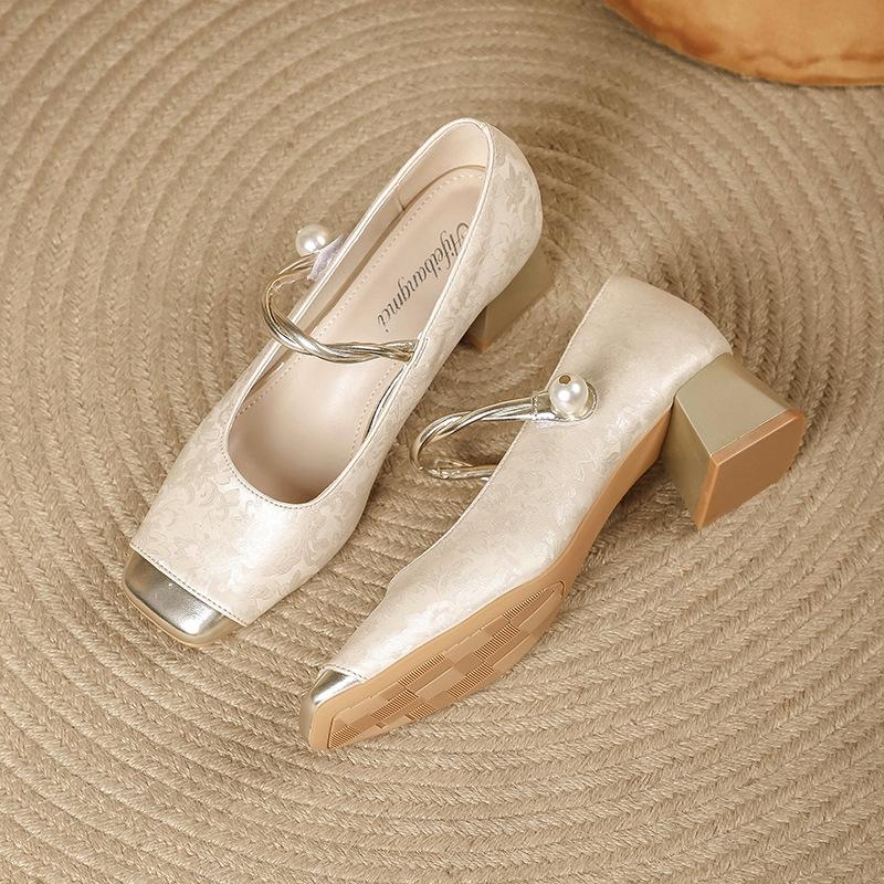 Mary Jane Square Head Einzelne Schuhe mit dicken Absätzen Einzelne Schuhe Spleißen Huizhou Einzelne Schuhe Damen Chinesischer Stil