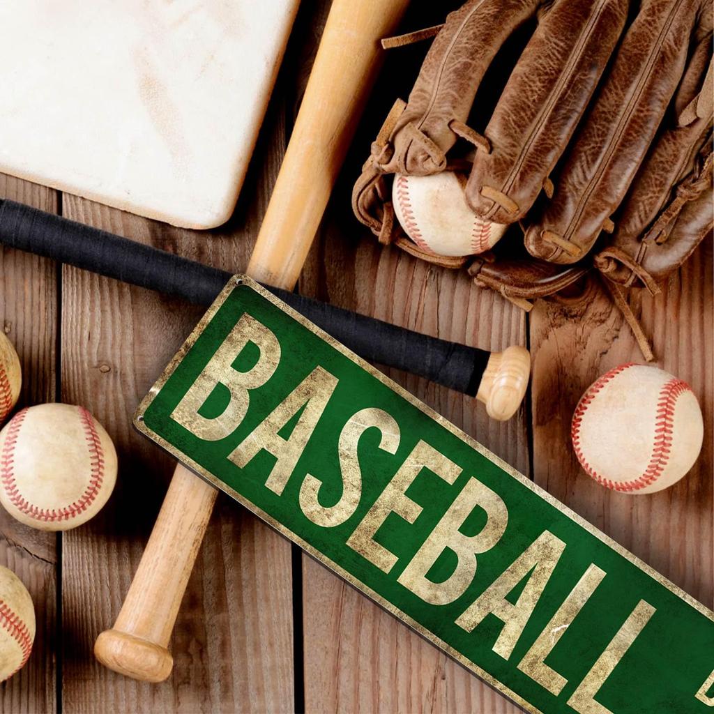 Fun Retro Classic Metal Tin Plate Baseball Themed Tin Painting